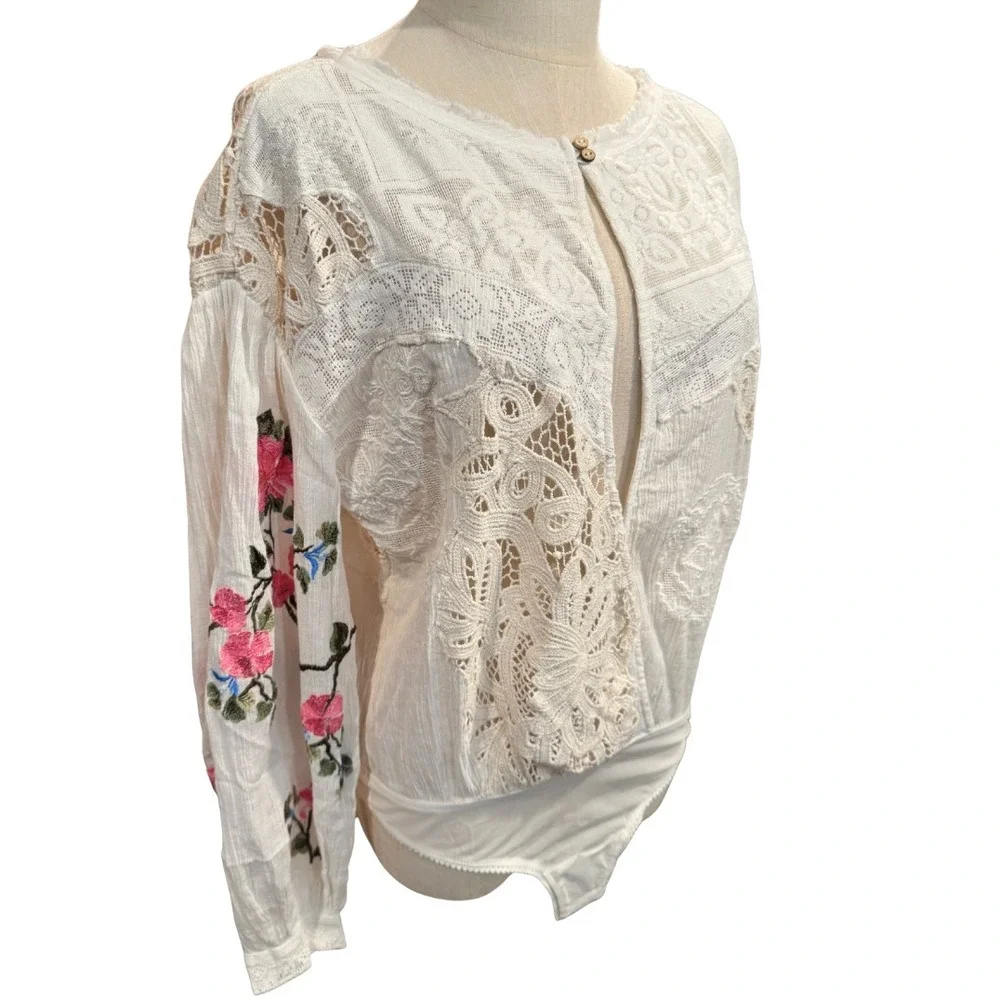 Free People Making Harmony Ivory Lace‎ Embroidered Long Sleeve Bodysuit S